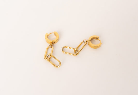 Chain Link Huggie Hoops